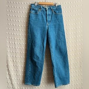 Levi’s Women’s Ribcage Straight Ankle Button Fly Jeans Sz 28 Medium Wash